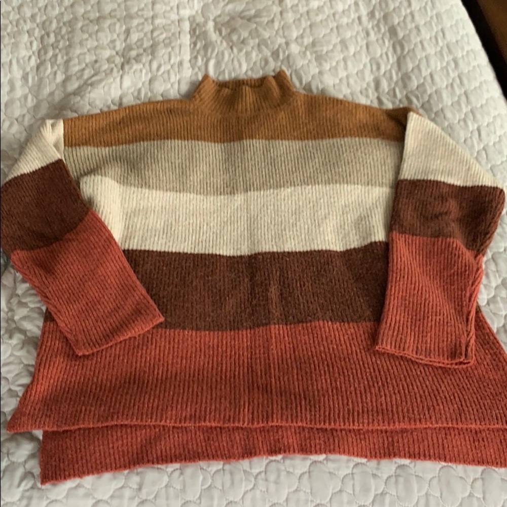 Women’s sweater